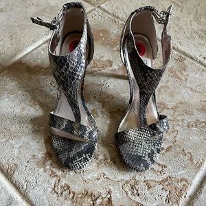 Snake print heel